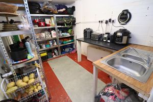 Photo 16- click for photo gallery